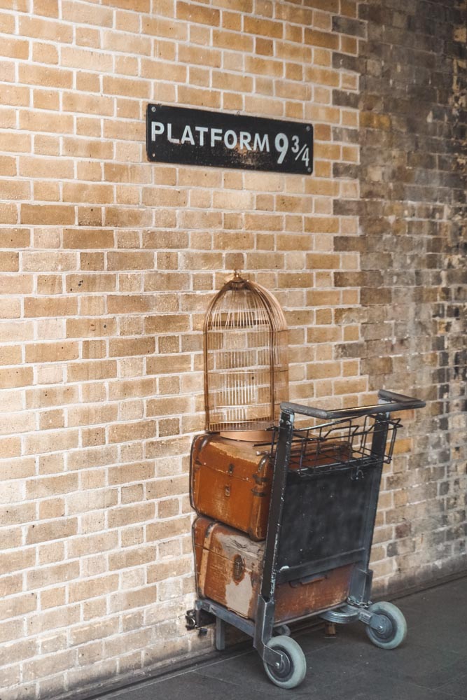 Platform 9 3:4