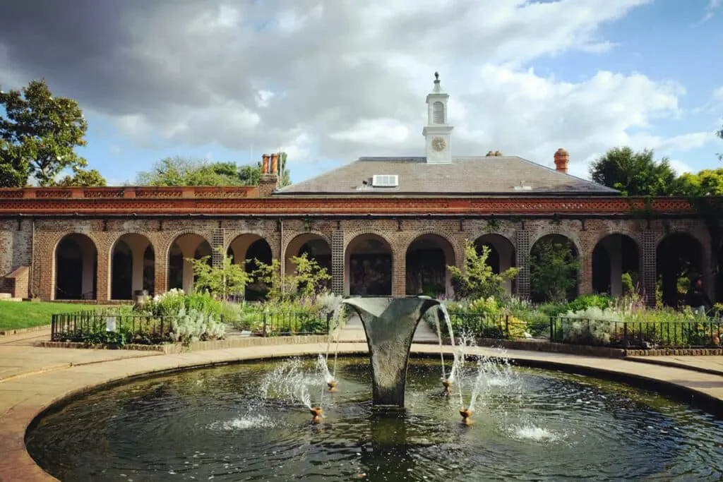 The Sibirica Fountain 