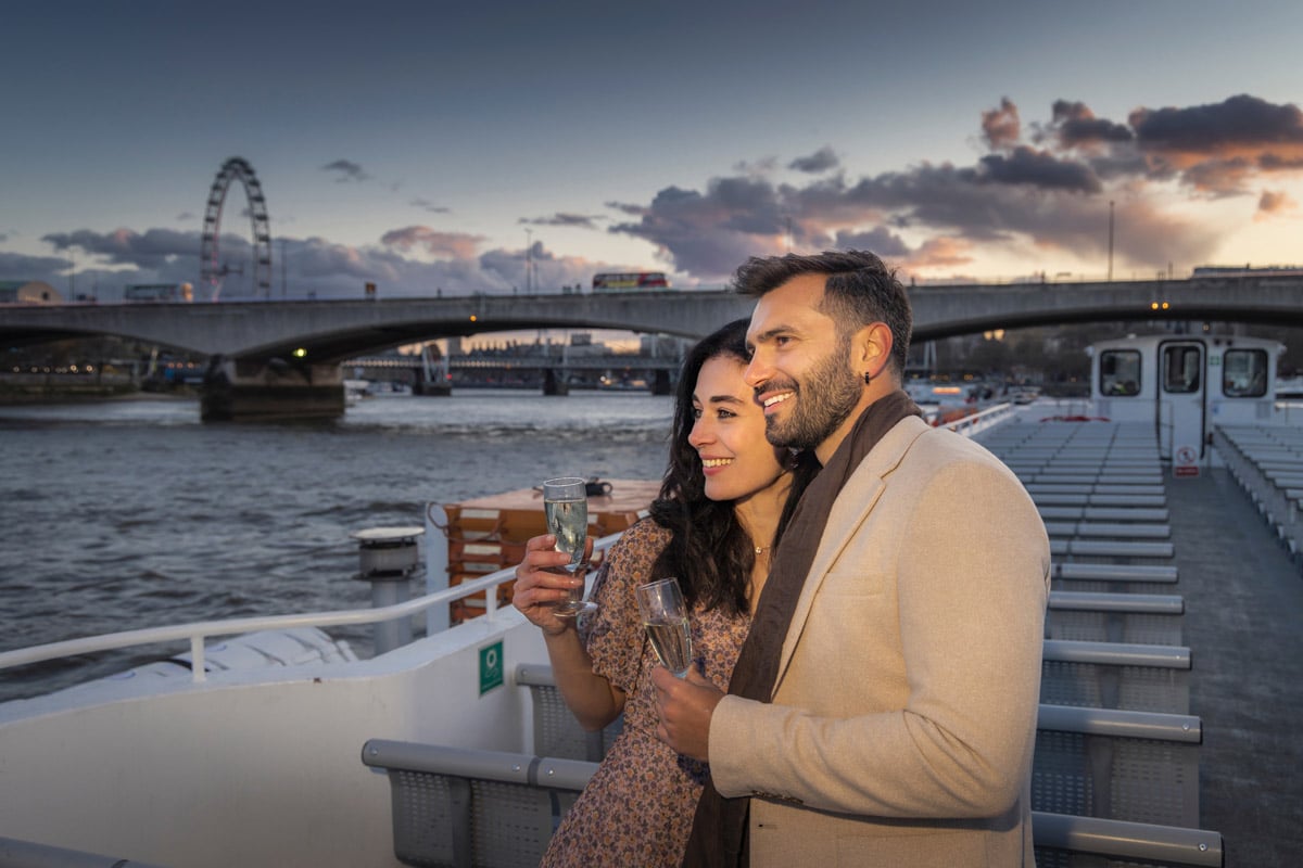 romantic boat trip london