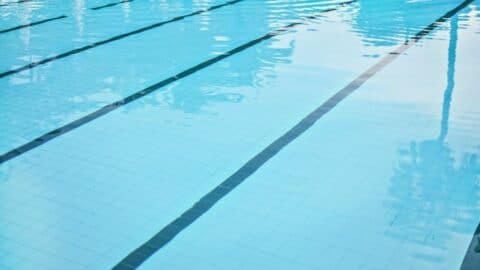 Swimming Pools London Shutterstock 1905105970 480x270 