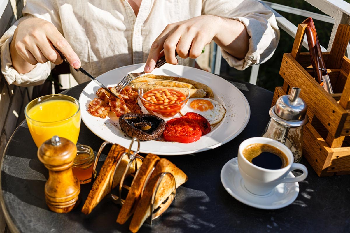 11-excellent-full-english-breakfasts-in-london-london-x-london