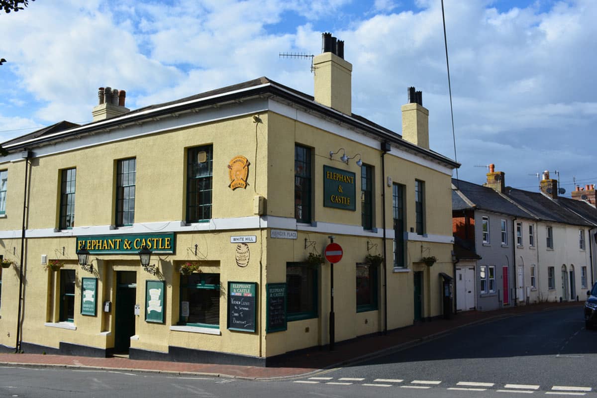 Elephant and Castle Pub, Newington