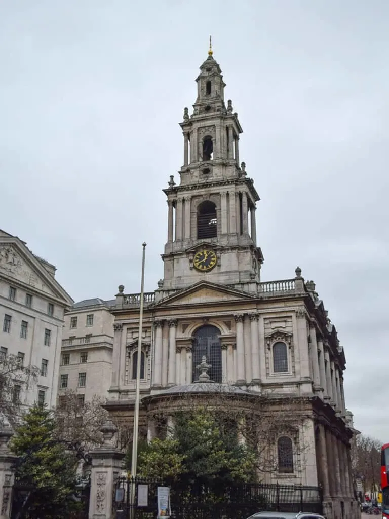 St Clement Danes