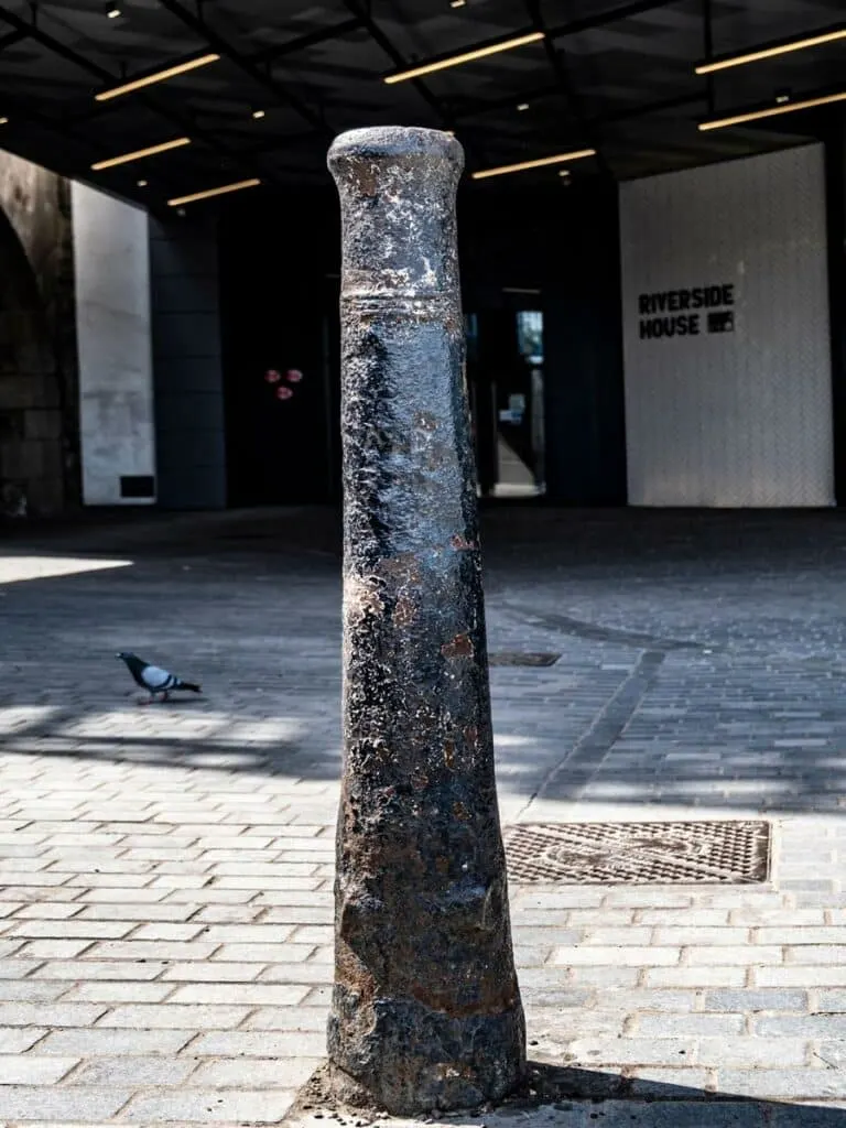 Cannon Bollard