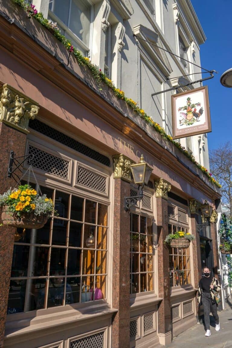 the-best-pubs-in-chelsea-for-brillian-pints-london-x-london