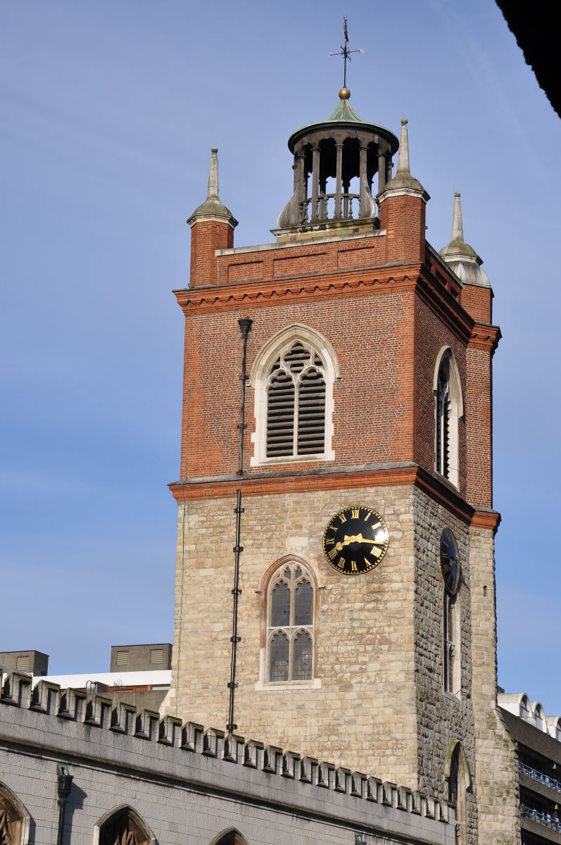 8 Beautifully Historic City Of London Churches London X London   St Giles Cripplegate Shutterstock 2028000266 1 