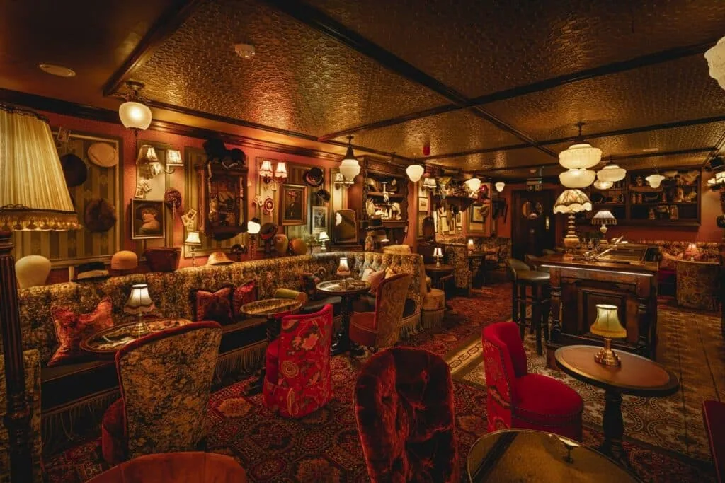 Mr Fogg’s Hat Tavern & Gin Club